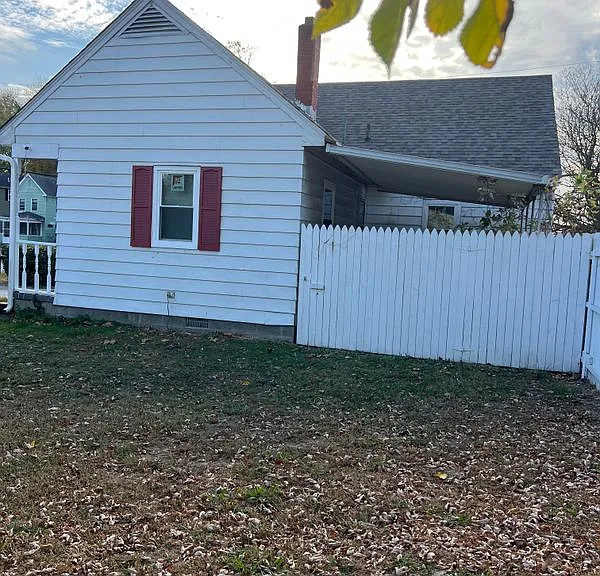 819 Fairmount Ave — Photo 2