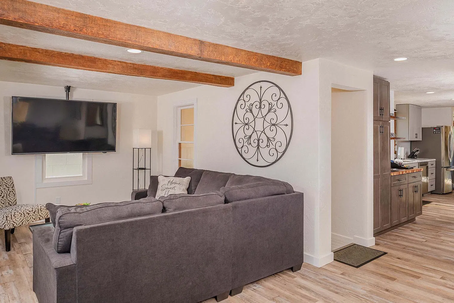 5 bed, 3.0 bath, 2594 sqft, $6,152 — Photo 1