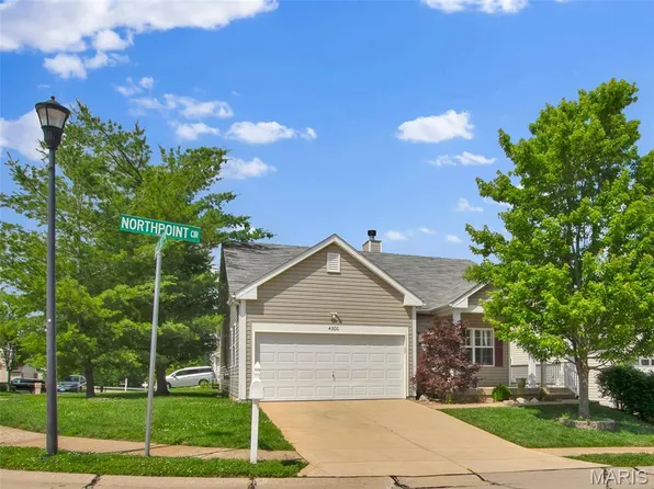 4300 Northpoint Cir, Saint Louis, MO 63129