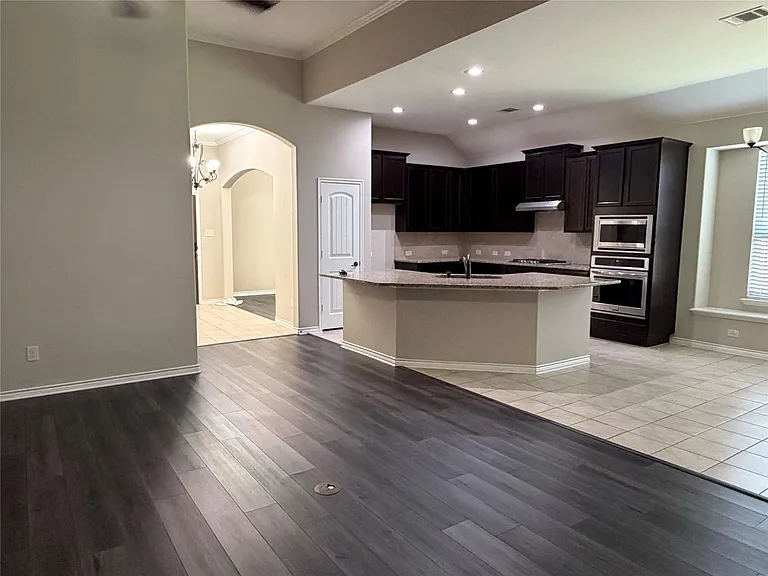 2607 Idlewood Dr — Photo 6