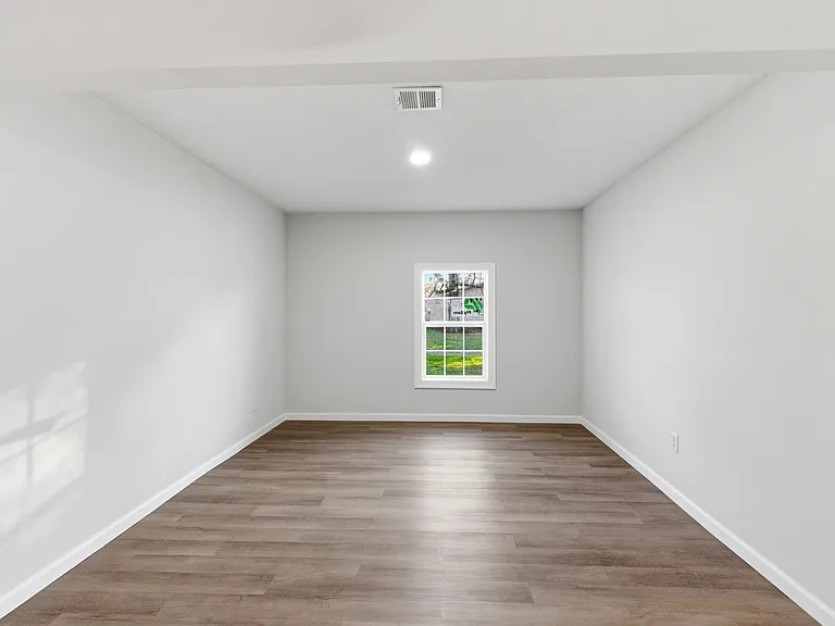 452 Scenic Dr — Photo 10