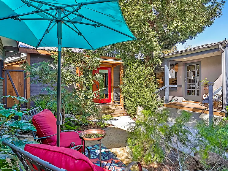 Courtyard seating area.