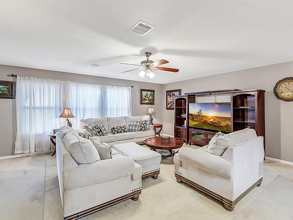 3rd image of 3407 Apple Dale Dr