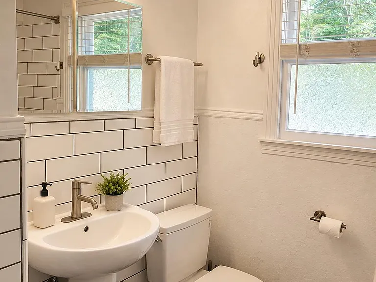 200 Nelray Blvd — Photo 12