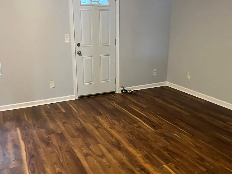 5615 Strathmoor Manor Cir — Photo 2