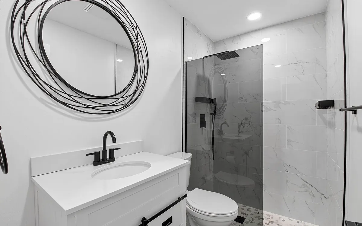 3 bed, 2.0 bath, 1604 sqft, $4,500 — Photo 3