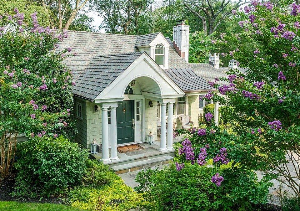 1st image of 203 Sunset Road