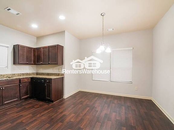 5th image of 151 Woodland Way