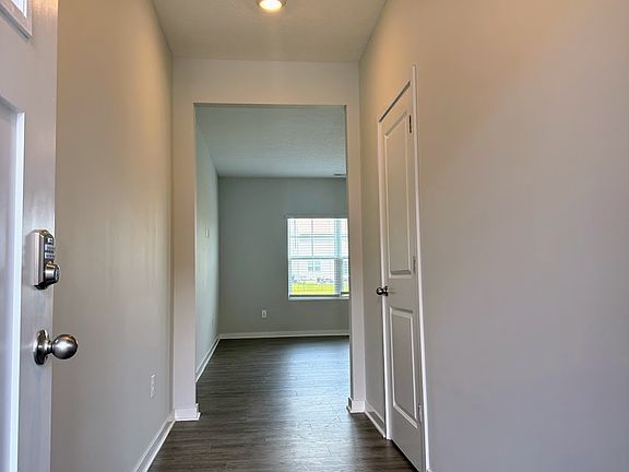 4th image of 6304 Marinelli Dr N