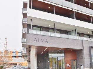 3051 Abbott St #502, Kelowna, BC V1Y1G9