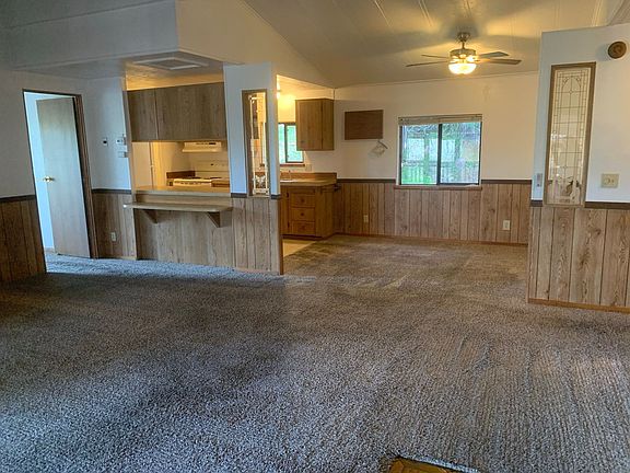 3rd image of 20677 Steven Ct