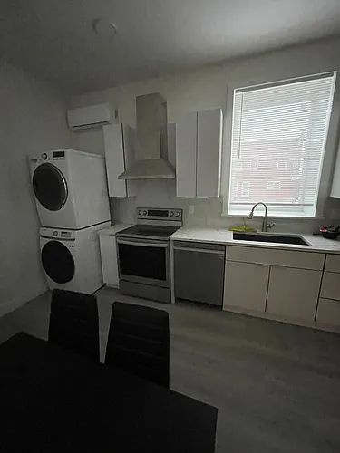 2842 W Girard Ave #2 Photo 1