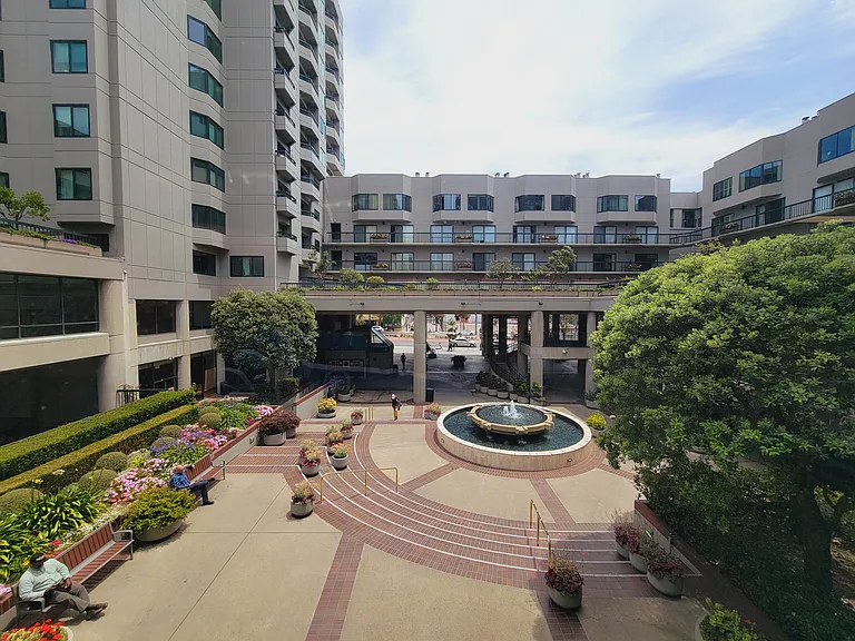 601 Van Ness Ave #211 — Photo 31