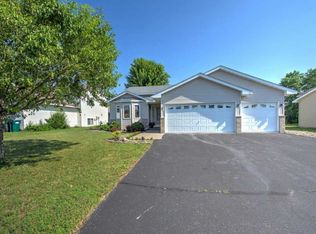 2141 Thistle Way, Hudson, WI 54016