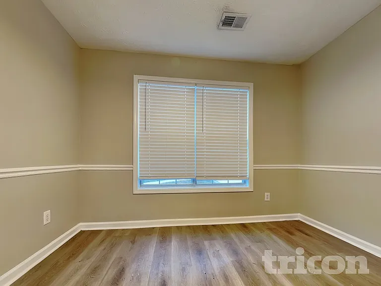 3625 Cobblestone Dr — Photo 6