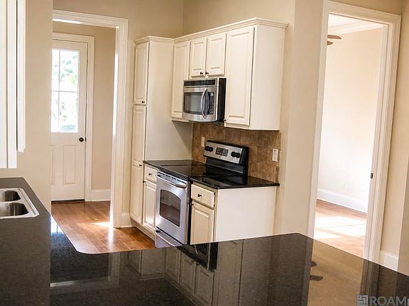 4th image of 11815 Parkview Ct #I