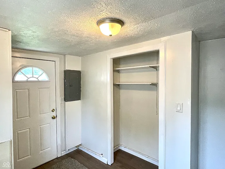 1704 S Lindell Dr — Photo 20