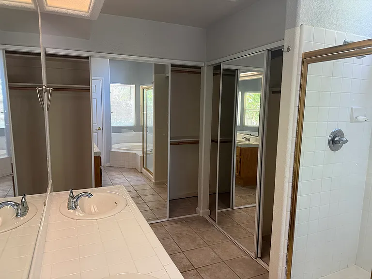 112 Putter Dr — Photo 8