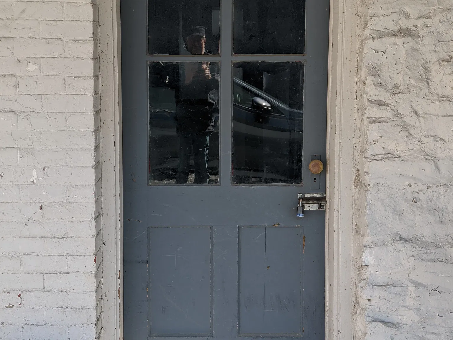 3 bed, 1000 sqft, $3,200 — Photo 3