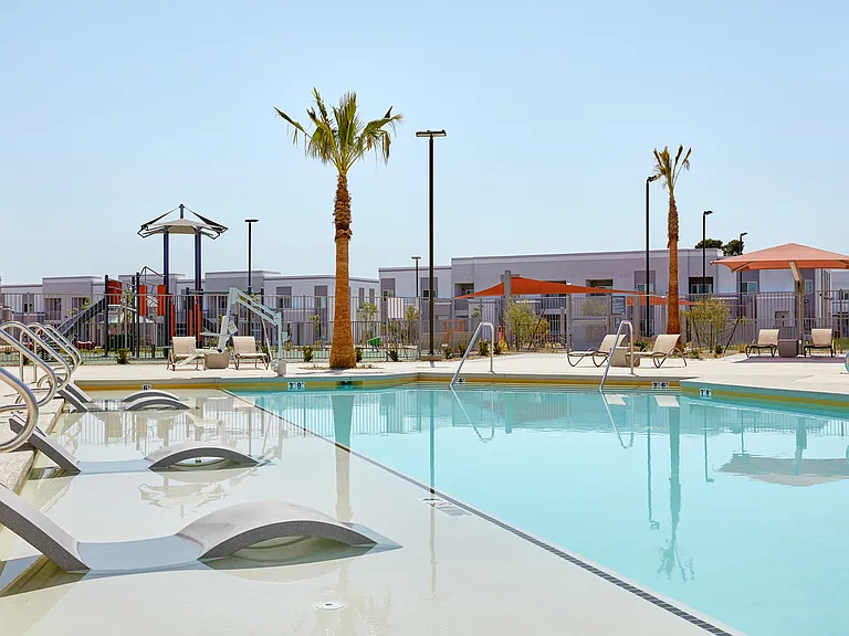 Showboat Park Apartments — Photo 28