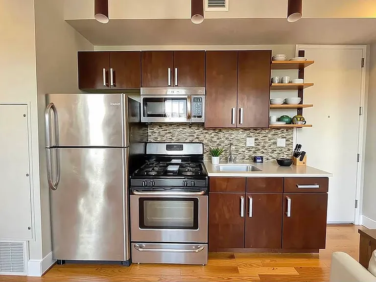 355 Stockholm St #3B — Photo 2