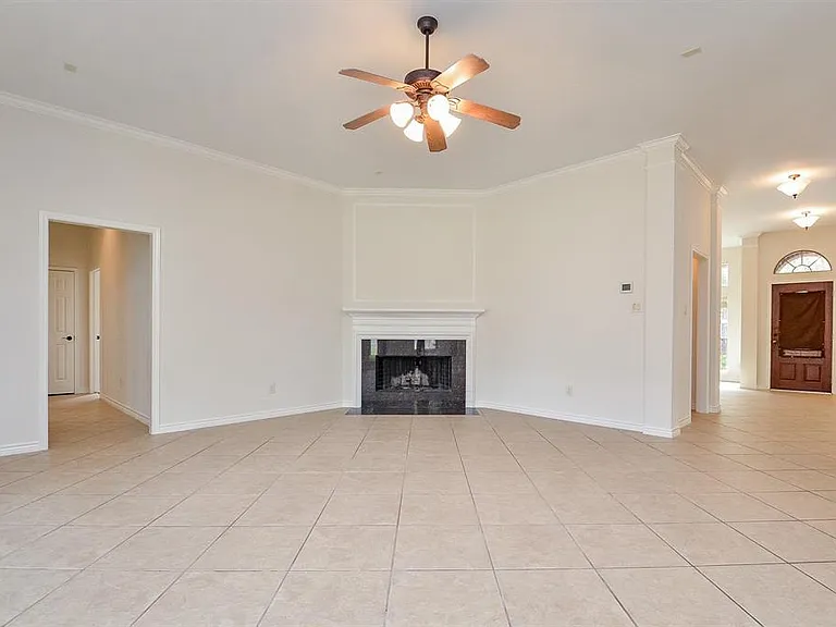 17506 Driftwood Prairie Ln — Photo 2