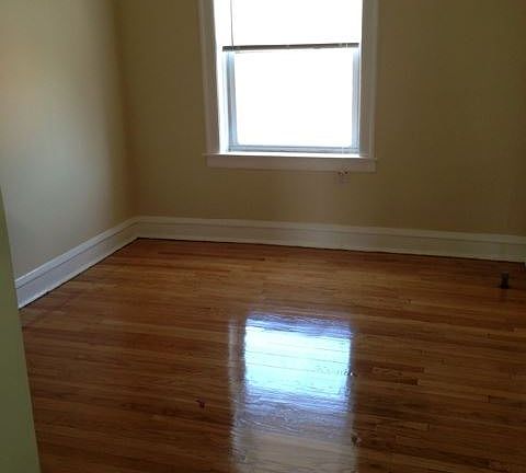 3rd image of 8000-02 S Marshfield 1639-45 W 80th St #2