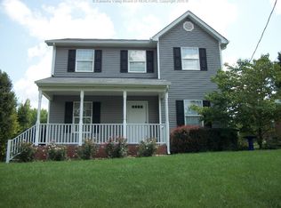 1015 Mount Vernon Rd, Hurricane, WV 25526