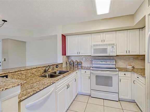 3rd image of 1185 Wildwood Lakes Blvd APT 104