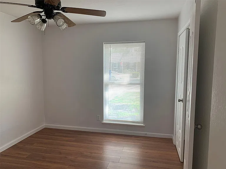 854 Timberdale St — Photo 14