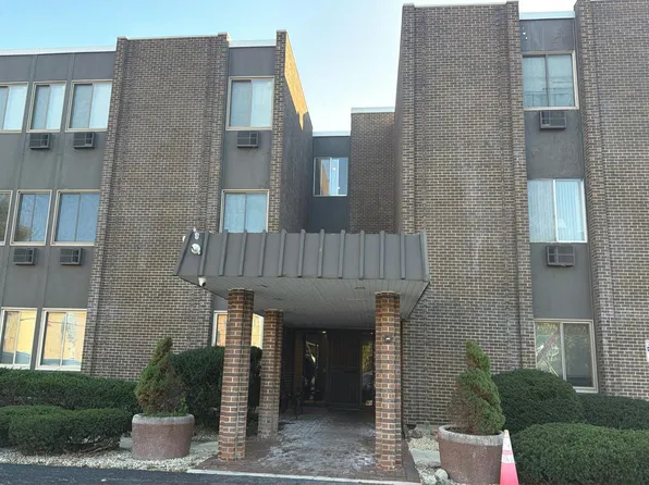 1117 Leavitt Ave APT 314, Flossmoor, IL 60422