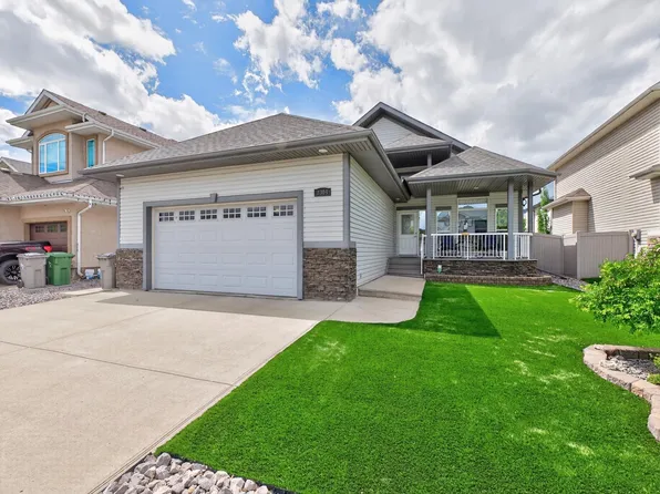 3304 64th St, Beaumont, AB T4X 0G4