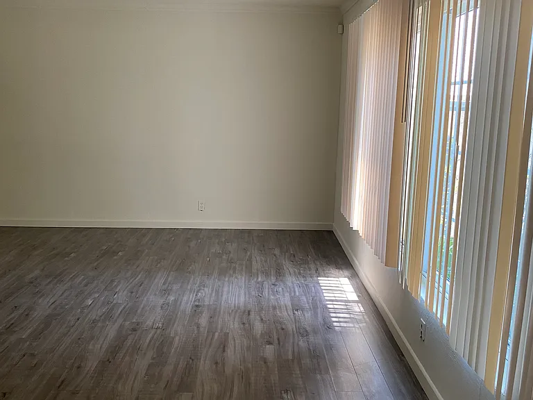 10967 Roebling Ave #2 — Photo 10