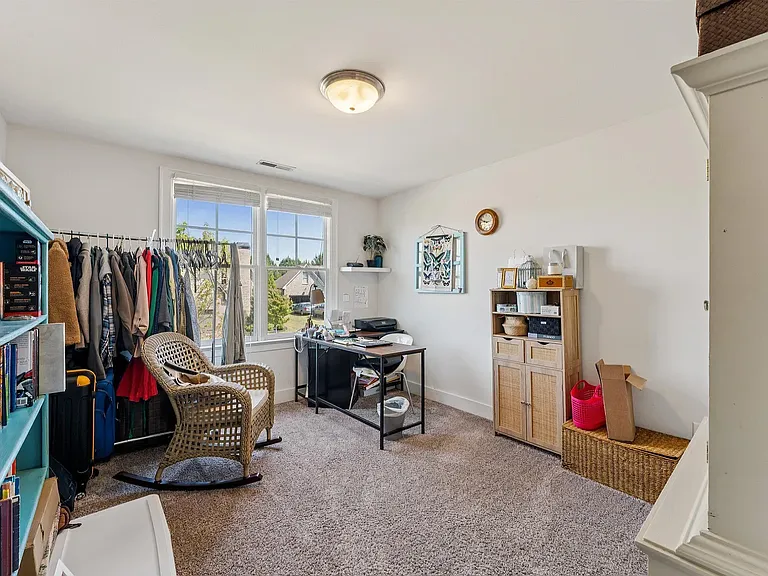 1033 Evan Cir — Photo 12