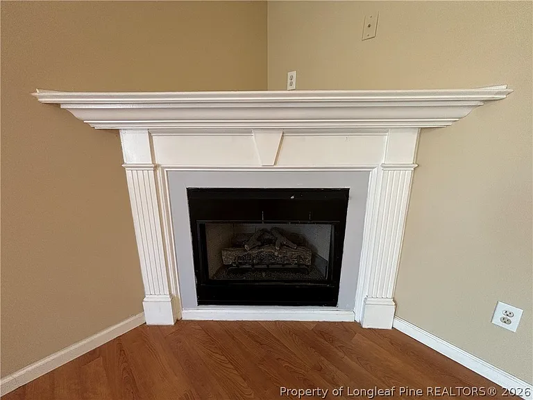 7819 Rosewood Ave — Photo 9
