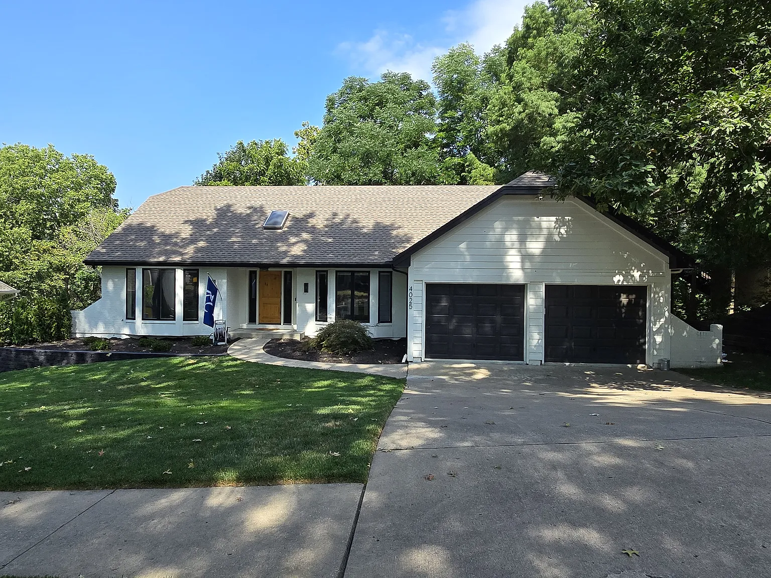 4 bed, 3720 sqft, $3,850 — Photo 1