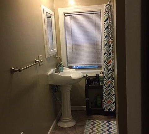 3rd image of 3128 Indianola Ave