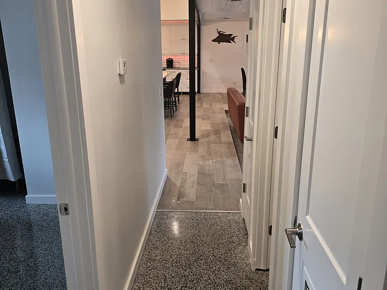 8433 Flagstone Dr — Photo 43
