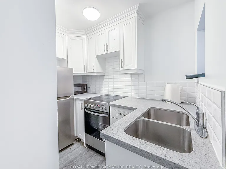 394 Dovercourt Rd #34 — Photo 10