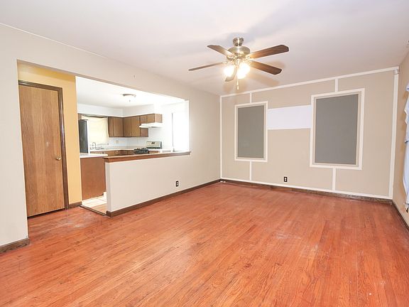 3rd image of 6500 N 66th St