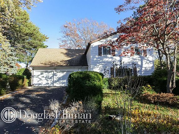 2nd image of 27 Crooked Pine Dr