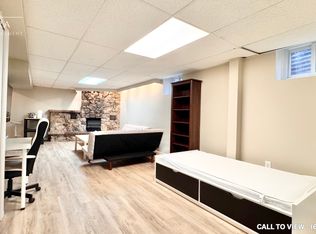 257 Woodsworth Rd #2, Toronto, ON M2L2T5