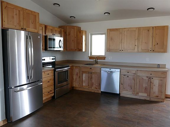 2nd image of 3 Sky View Dr