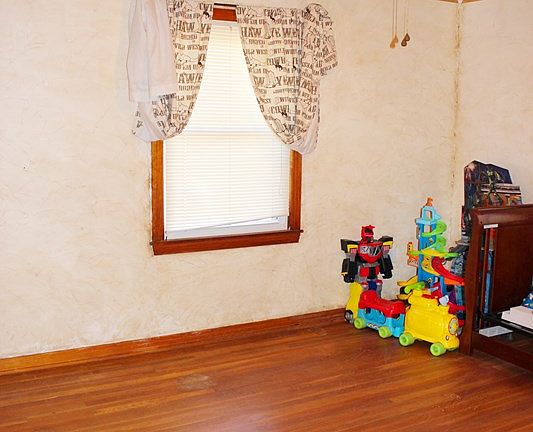 5th image of 4007 E Larkspur Ln