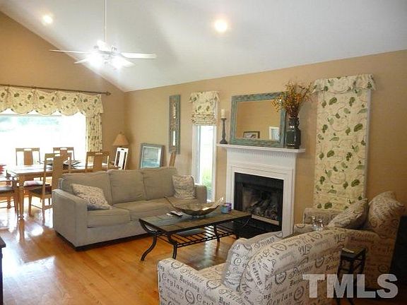5th image of 613 Victoria Dr