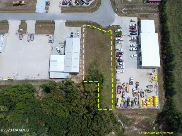 306 Brents Loop, Scott, LA 70583