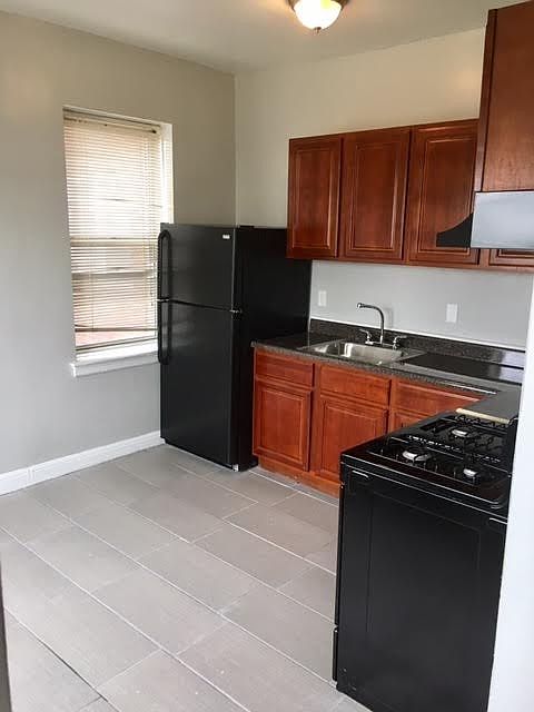 1st image of 297 Lincoln Ave APT 5A