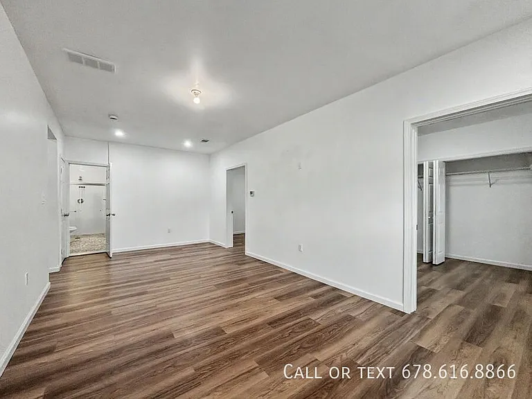 70 Charleston Ln — Photo 14