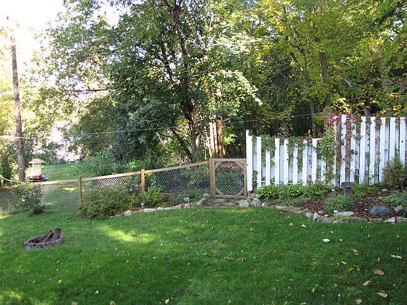 private backyard w/ fire pit