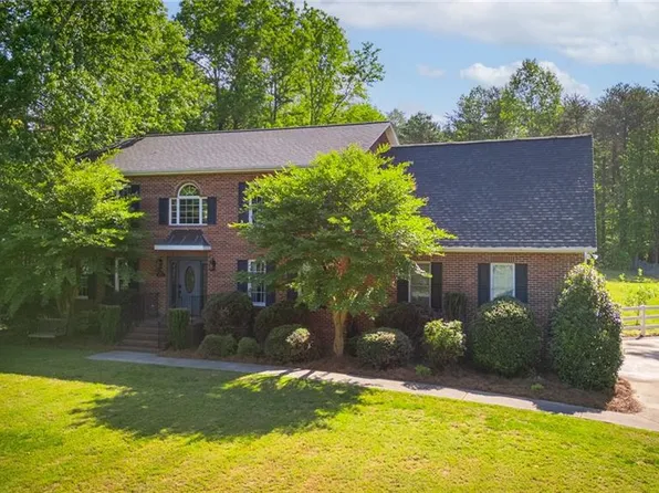 2550 Rowe Rd, Lexington, NC 27295